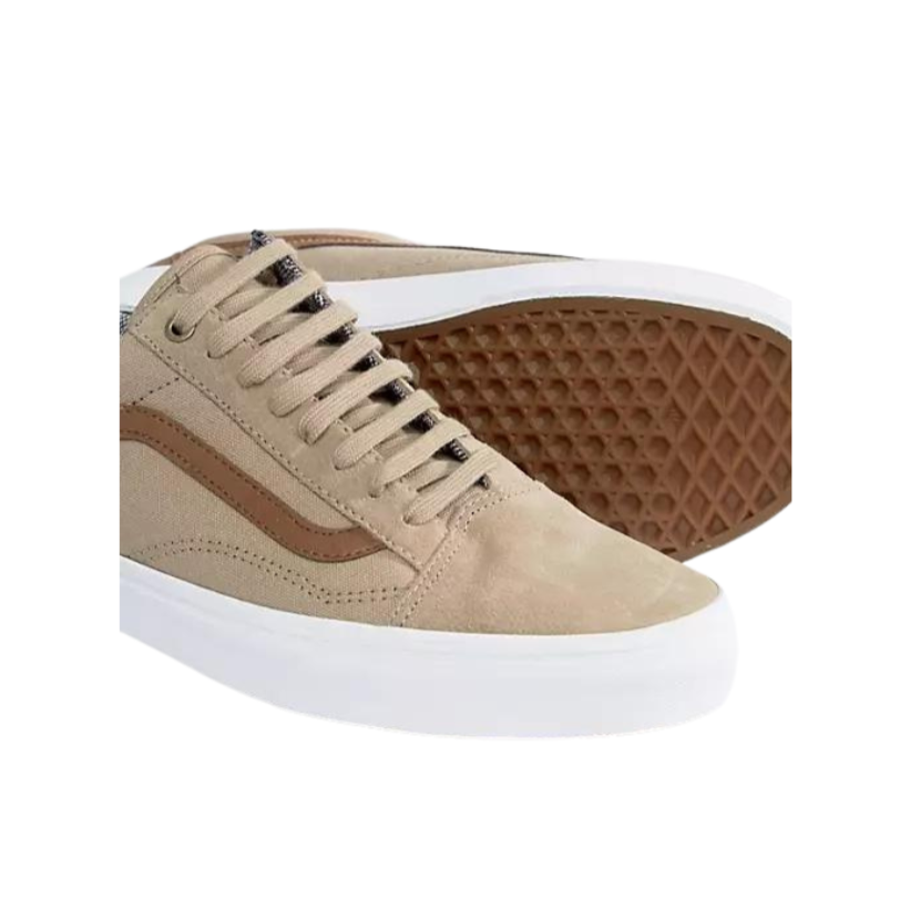 حذاء رياضي من قماش فانز أولد سكول باللون البني الفاتح