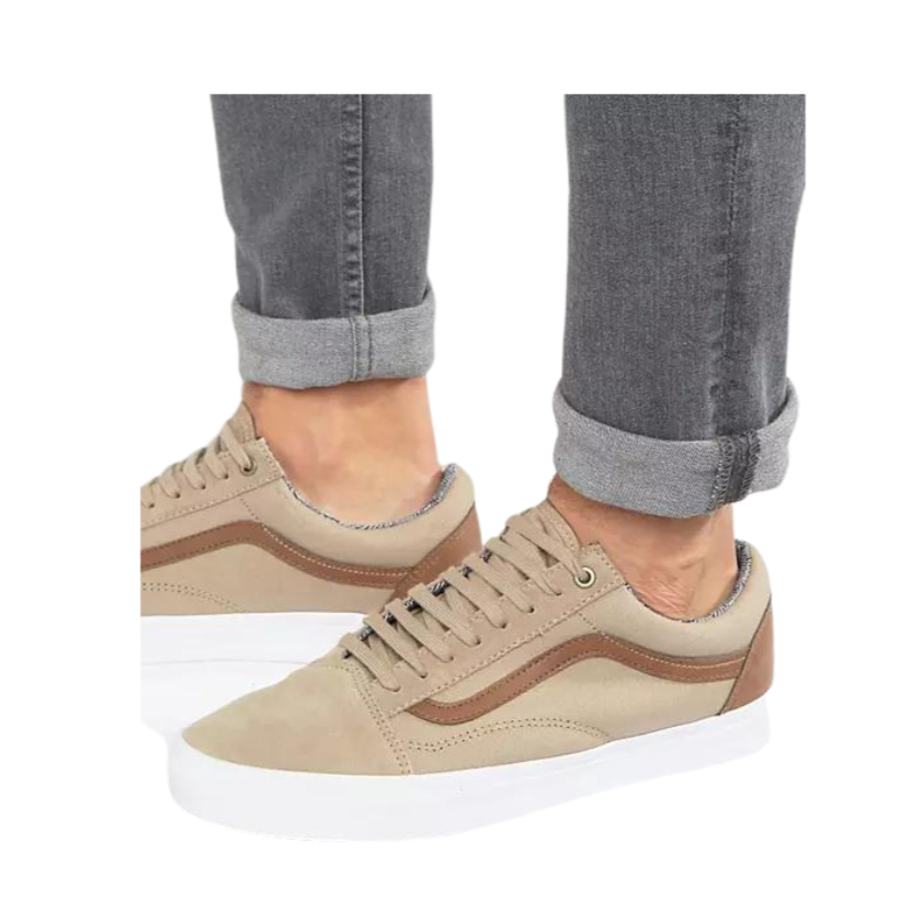 حذاء رياضي من قماش فانز أولد سكول باللون البني الفاتح