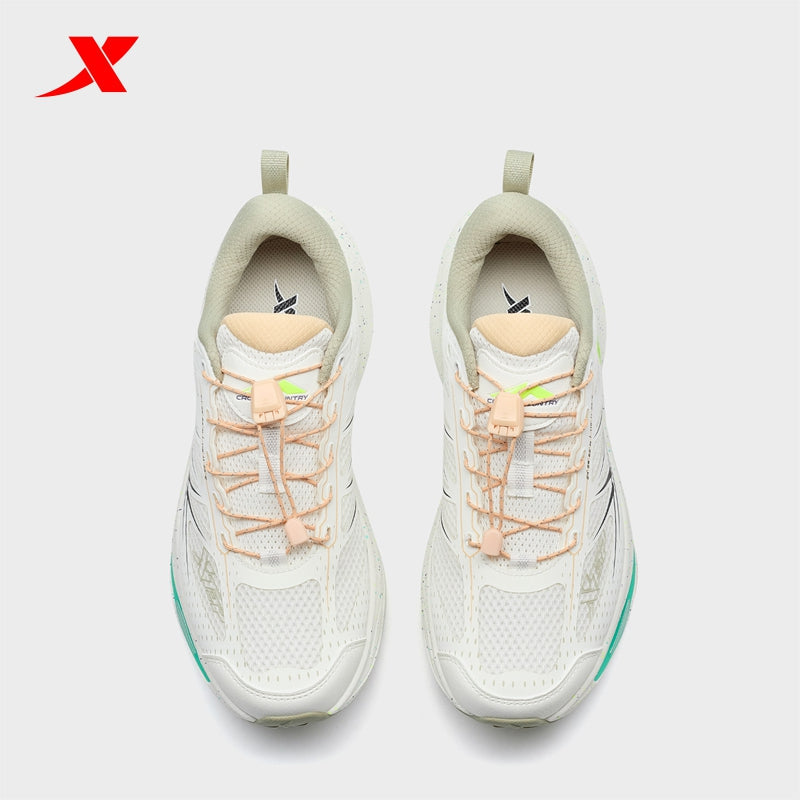 XTEP Women's Outdoor Shoes Canvas White170015-2