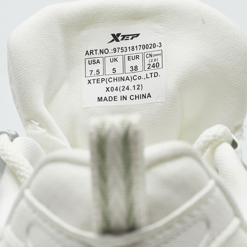 XTEP Women's Outdoor Shoes Canvas White 170020-3