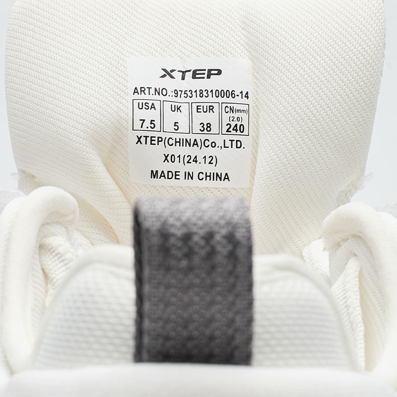 حذاء تزلج نسائي من إكستيب، قماش أبيض/رمادي قمري/رمادي فجر، رقم الموديل 310006-14