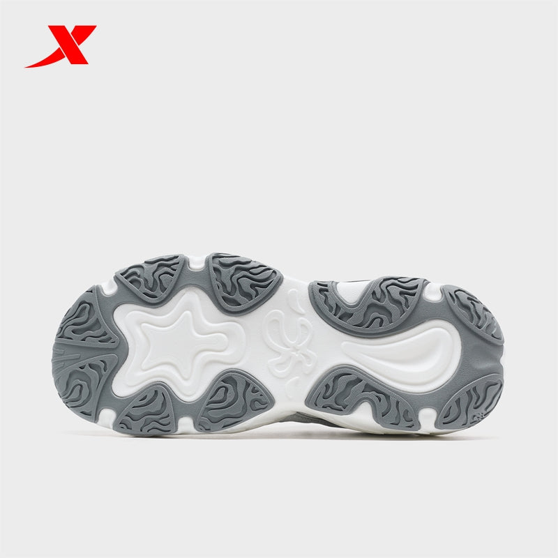 حذاء XTEP Petal 3.0 النسائي الكاجوال، لون رمادي فانتوم/أبيض قماشي، رقم الموديل 320008-9
