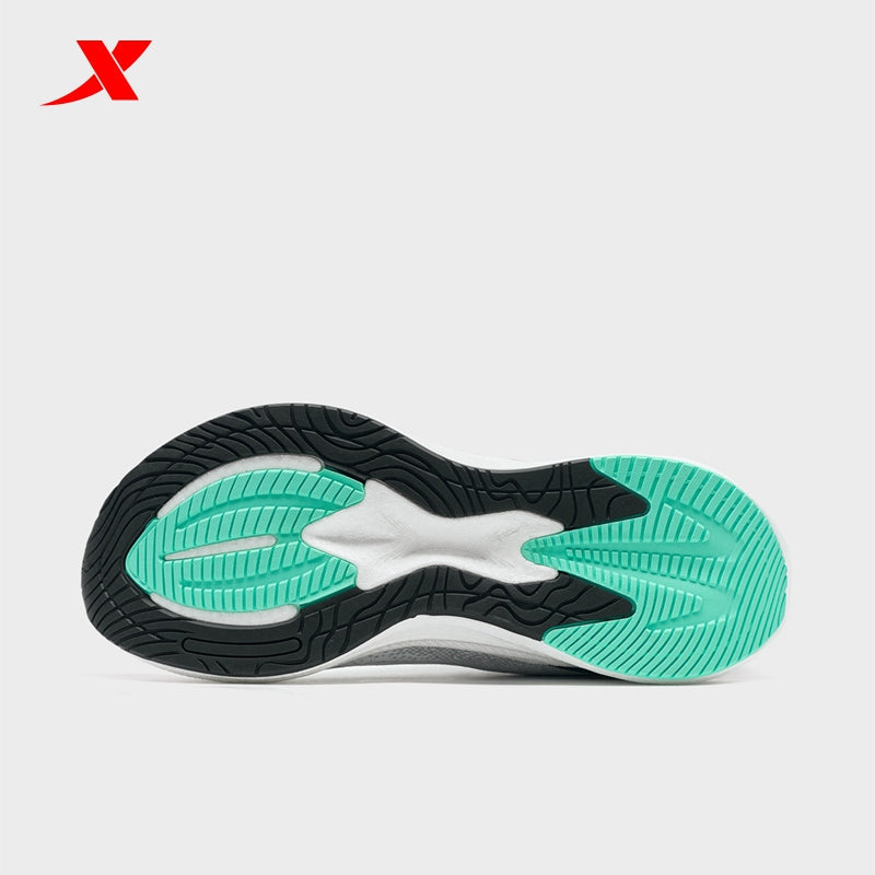 حذاء رياضي رجالي XTEP Shadow Drive 3.0، أبيض كلاسيكي/أسود 110012-1