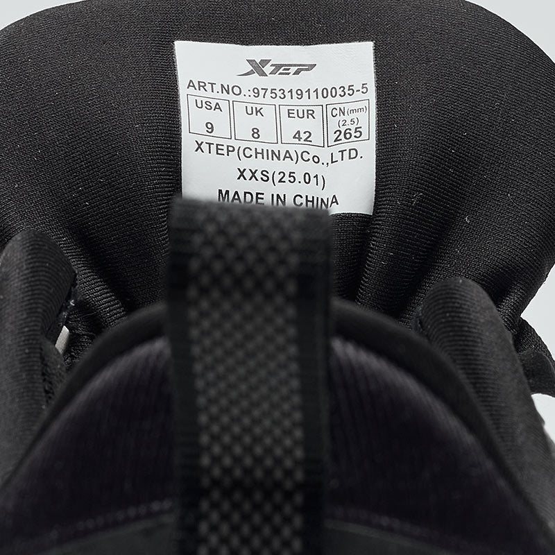 حذاء رياضي رجالي XTEP Liuyun 3.0 من القماش، أبيض/أسود/أزرق جينز 110035-5