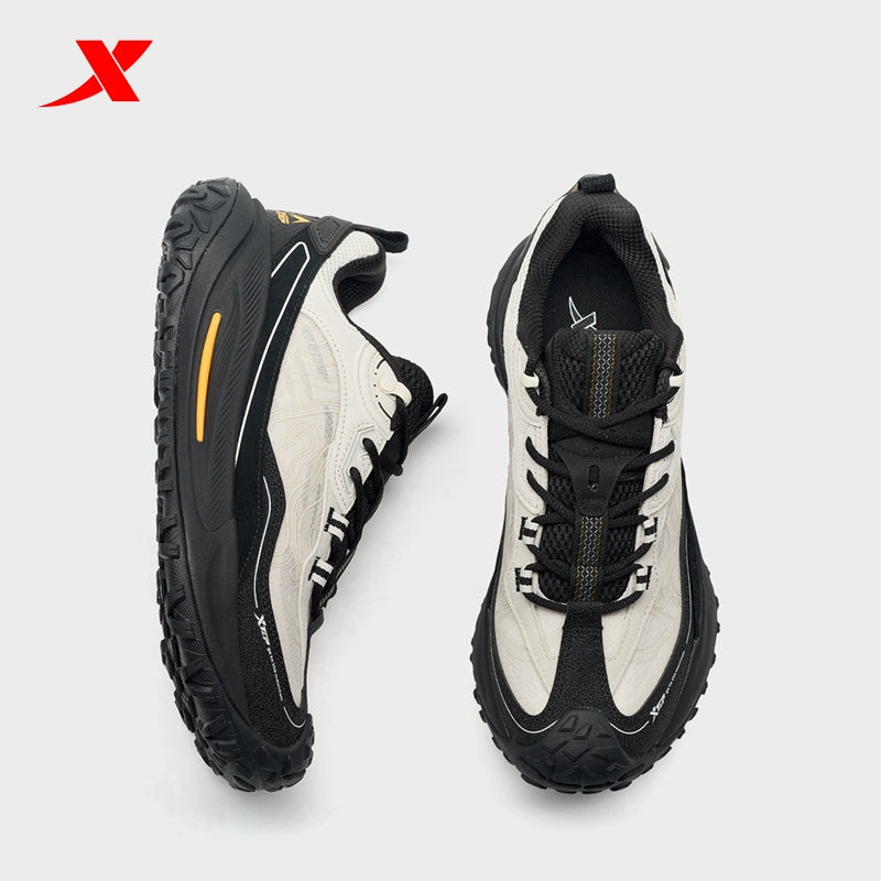 حذاء XTEP FlyStone 2.0v2 رجالي خارجي، لون أبيض ناصع/أسود، رقم الموديل 170012-7